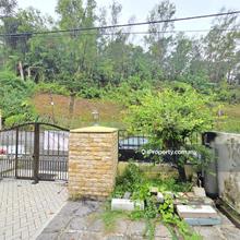 Beautiful Home Renovated Extended Guarded Face Greenery Ample Parking