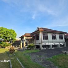 Antique Bungalow House At Ayer Itam Penang For Sale