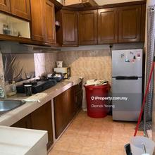 Saraka apartment for sale partly furnished taman wawasan puchong