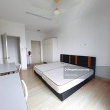 Master bedroom in Covillea for Girl only 
