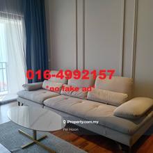 A wonderful sea facing residential property. High floor & sea view