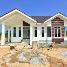 Banglo Kampung Cengal, Kayu Rendang, Melor