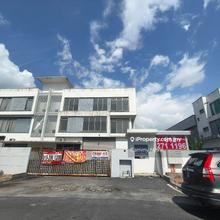 Cheapest rental , main road frontage 