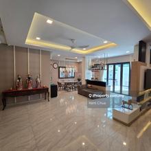 Limited fully furnished 3sty corner terrace unit!