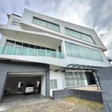 The Mines Resort City Seri Kembangan Rent 3 Storey Bungalow P.Furnish