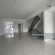 2.5 Storey Terrace House Rymba Garden @ Jade Hills
