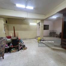 Excellent location, near restaurant, Limited Unit