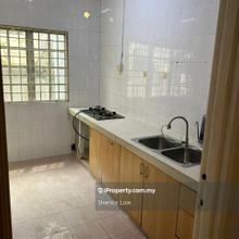 Bandar Puteri Puchong 2 sty semi furnished gated guarded for Rent