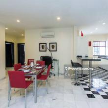 Mayang court, strategically located, 200m to Avenue-k (klcc LRT stn)!