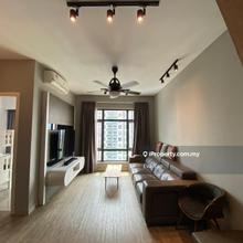 Renovated and Fully furnish, 2 car park 