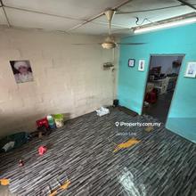 Serdang Jaya 1.5 Storey House, Below Market Price, Near MRT, Low Cost.