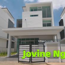 Recommended 3 storey zero lot bungalow for sale