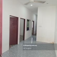 Rumah Berkembar Setingkat untuk Sewa di Lunas