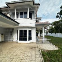 Limited corner house