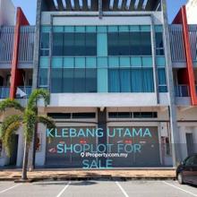Klebang triple storey shoplot 7xxk for sale 
