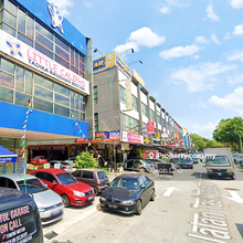 Exclusive 3 Storey Corner Shop Lot for sale 