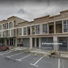 Corner Shop Airport Business Centre! Bank Auction! Below Market Price!