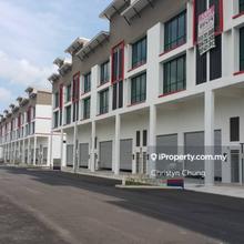 Klang lch Industrial Park Freehold, 3 storey linked factory