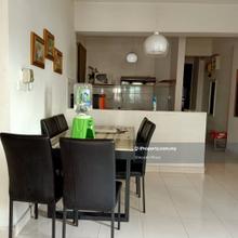 Damansara perdana cozzy condo near ikea and ipc mall 