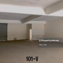 Ample Parking 40x75 Ground Floor Corner Bandar Parkland Bayuemas Shop