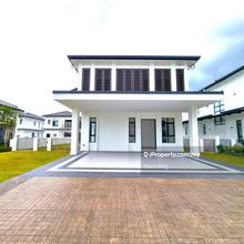 5 plus 1 Rooms Norton Bungalow, 50x80 sqft , Non Bumi Lot