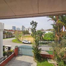 Facing Semids & Bungalows