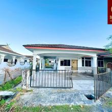 Single Storey Terrace Corner, Permy Miri