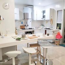 Nice renovation T-Parkland condo for sale