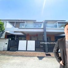 24x80 Freehold Gated Guarded 2sty House. Welcome to View & Discuss