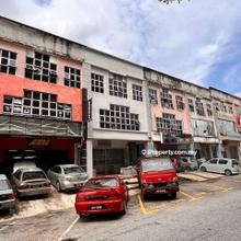 3sty shop lot Jalan bbn 1/3 L, Putra Nilai