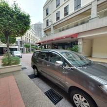4.8% ROI Plaza Damas with tenant, below market price