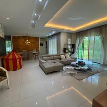 Super huge corner lot