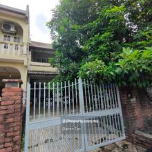Terrace house for Sale