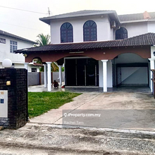 Double Storey Bungalow House For Rent 