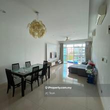 Fully Furnish Middle floor Connor unit with nice view