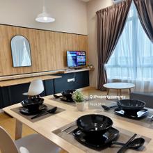 Center of Kuantan, Travelling distance 5-10mins to all amenities