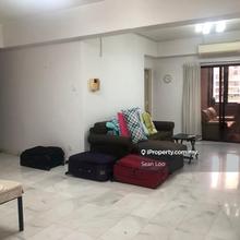 Spacious Unit Well Maintained @ The Forum