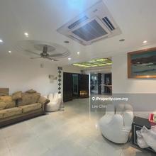 2 Adjoining Units, Walking Distance To Shoplot, Near Endah Parade