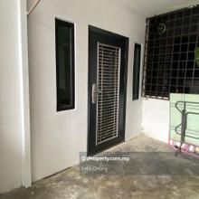 Kulai Cengal Flat,Renovated,Top Floor,Taman Putri Kulai,Kulai,Corner