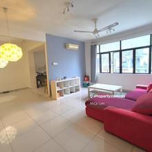 Park villa 3room partial furnished can nego cheap price 