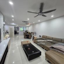 Limited Amelia 3sty unit for sale!