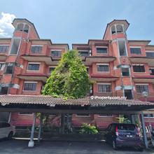2 unit attached corner for sale in Excelsa Aprtment seri Kembangan 