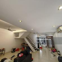 Renovated & Extended Unit! Prime Location!