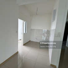 Specialist agent Cover All Unit Subsale and Developer Unit Available