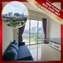 New furnitures, cozy & well maintained unit. Available now