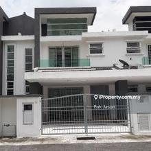 Taman tiara east semenyih 24x70 for rent