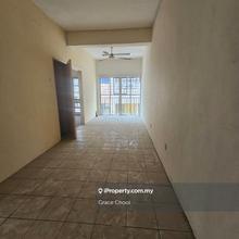 Vista Apartment, Damansara Damai For Sale 