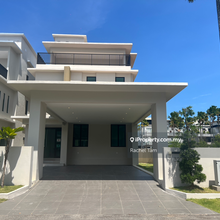 Link Semi D House with basement car park For Rent 