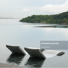 Queens Residence Fully Furnished Seafront 1200 Sqft Unit With Seaview