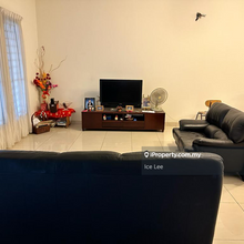 Aquina at Alam Impian 2storey for sale Below market value 